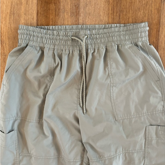 ☀️ Old Navy • Quick Dry Cargo Joggers - Picture 2 of 5